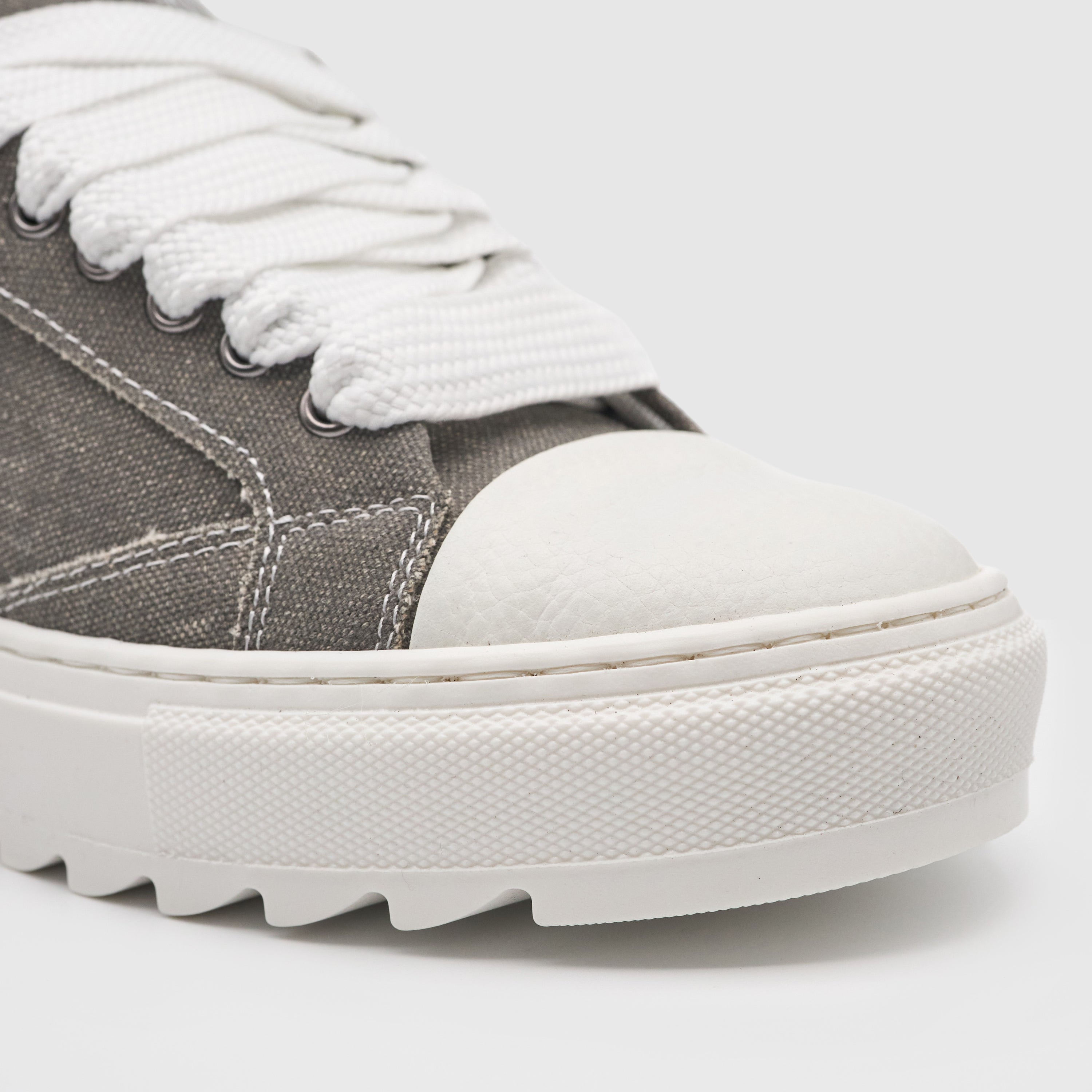 StrikeOne - Grey Denim