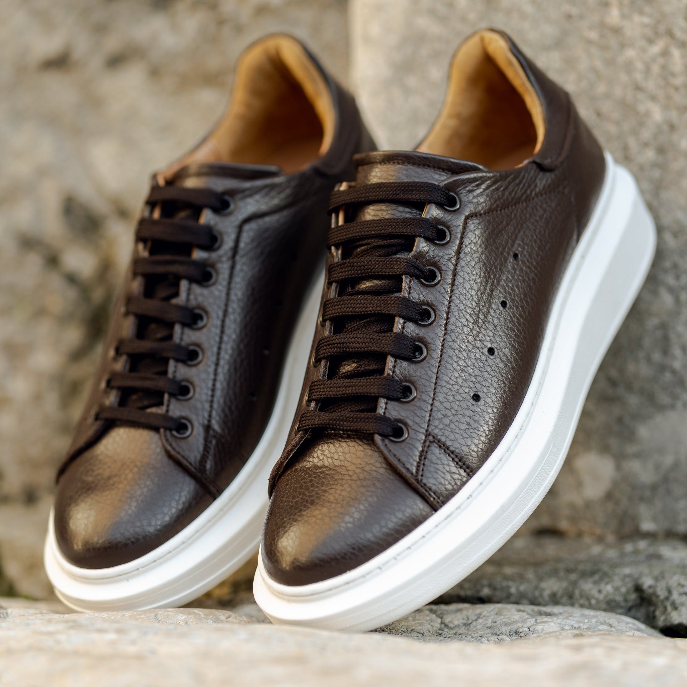 Sneakers in pelle martellata