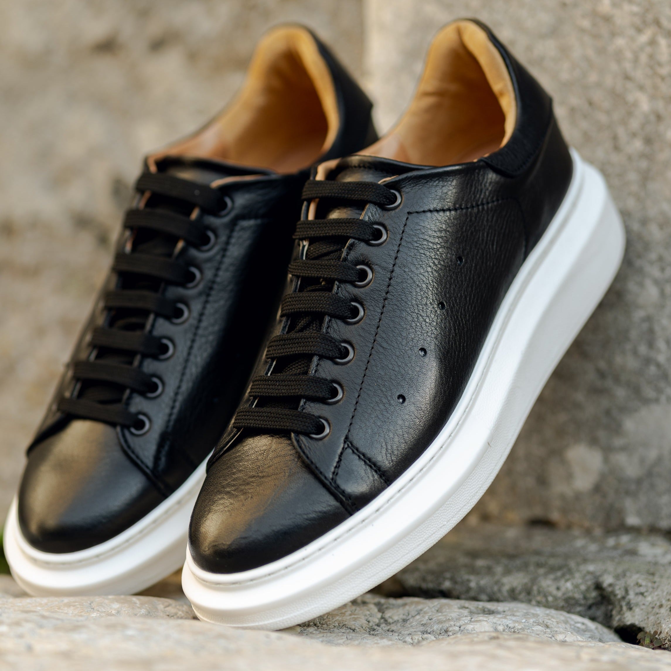 Sneakers in pelle martellata