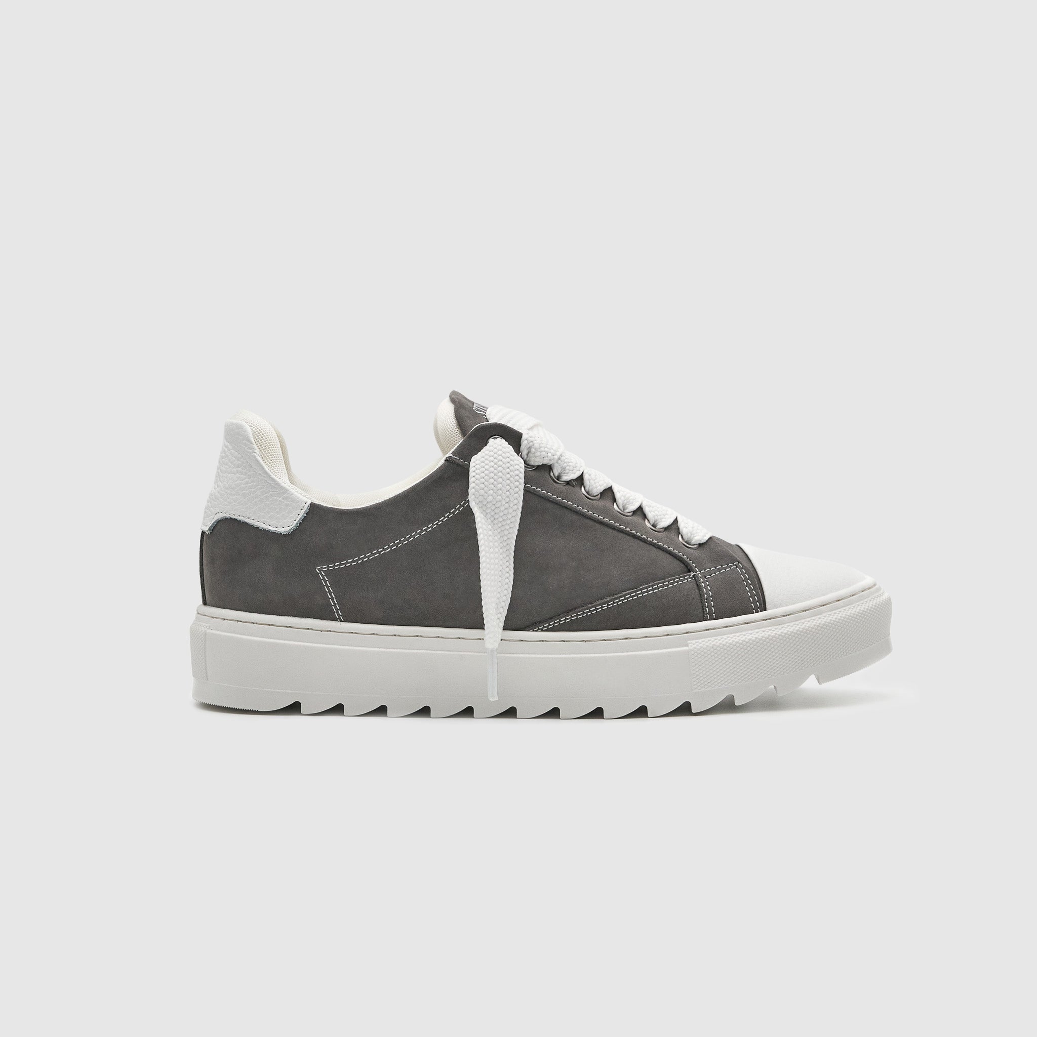 StrikeOne - Steel Grey lateral